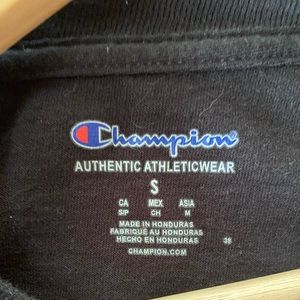 Black long sleeve champion shirt